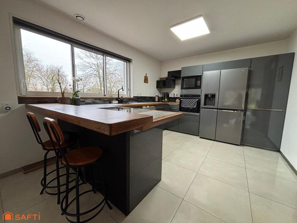 Vente Maison Maison 5 pièces à vendre, à Salles Salles
