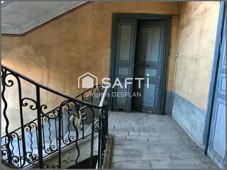  Maison  vendre 15 + pices 590 m