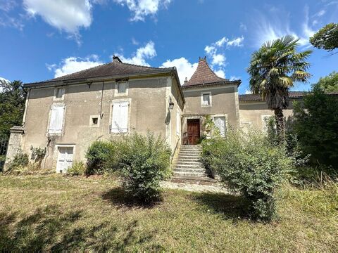   Maison de Ma�tre du XIX si�cle avec une d�pendance de 3 gites , un terrain attenant constructible de 1 hectare environ Maison - 15 + pi�ce(s) - 556 m�