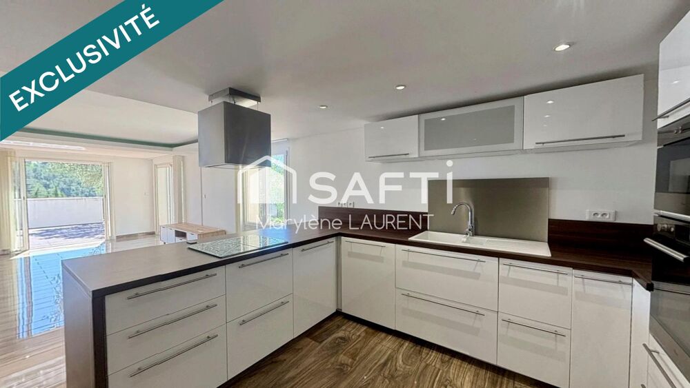 Maison mitoyenne de 80 m2 en co propriété avec une autre également a la vente