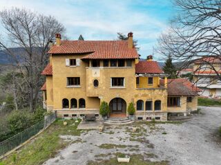  Maison  vendre 14 pices 421 m