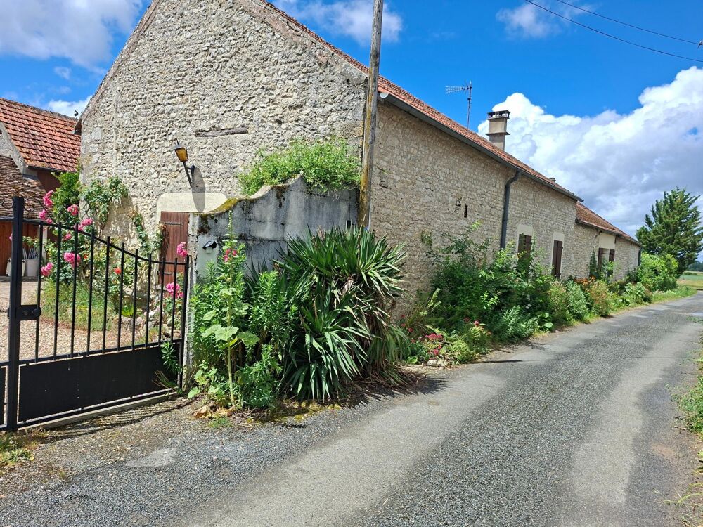 Grande maison familiale dans hameau tranquille