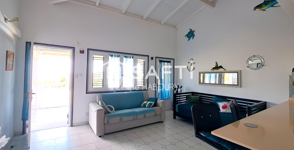SUPERBE APPARTEMENT AVEC VUE SUR LA PISCINE