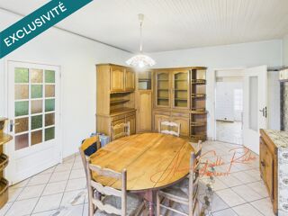  Maison � vendre 10 pi�ces 317 m�