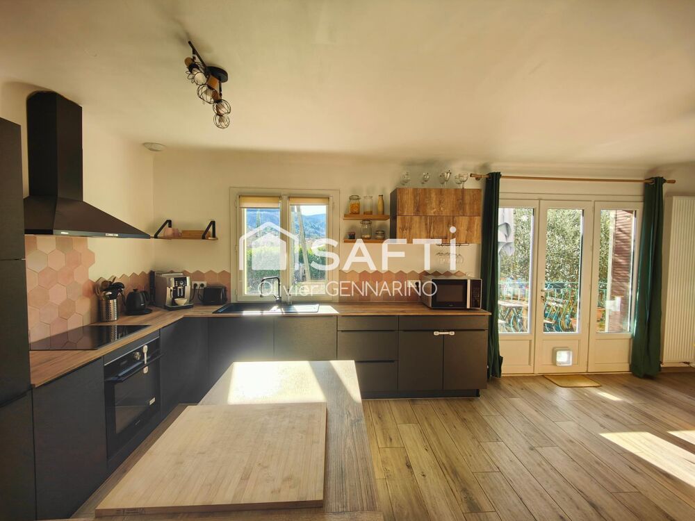 JOLIE VILLA COMPOSEE DE 2 T2