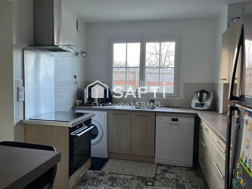 Maison familiale rénovée de 103 m² sur terrain clos de plus de 700 m²