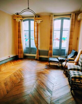  Immeuble � vendre 1100 m�