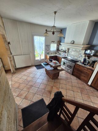  Maison � vendre 7 pi�ces 210 m�