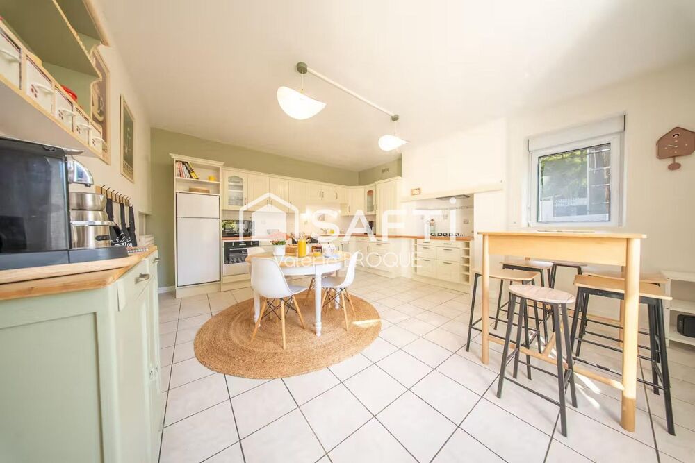 Maison non mitoyenne avec vie de plain pied