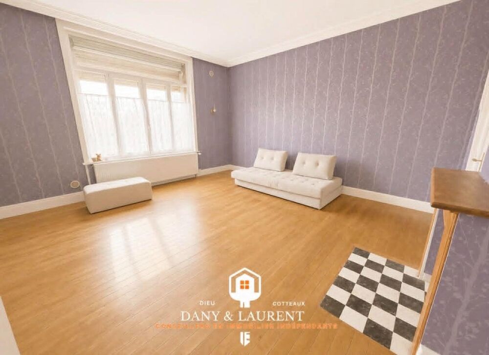 Maison de maître avec un potentiel de prés de 400m² exploitable
