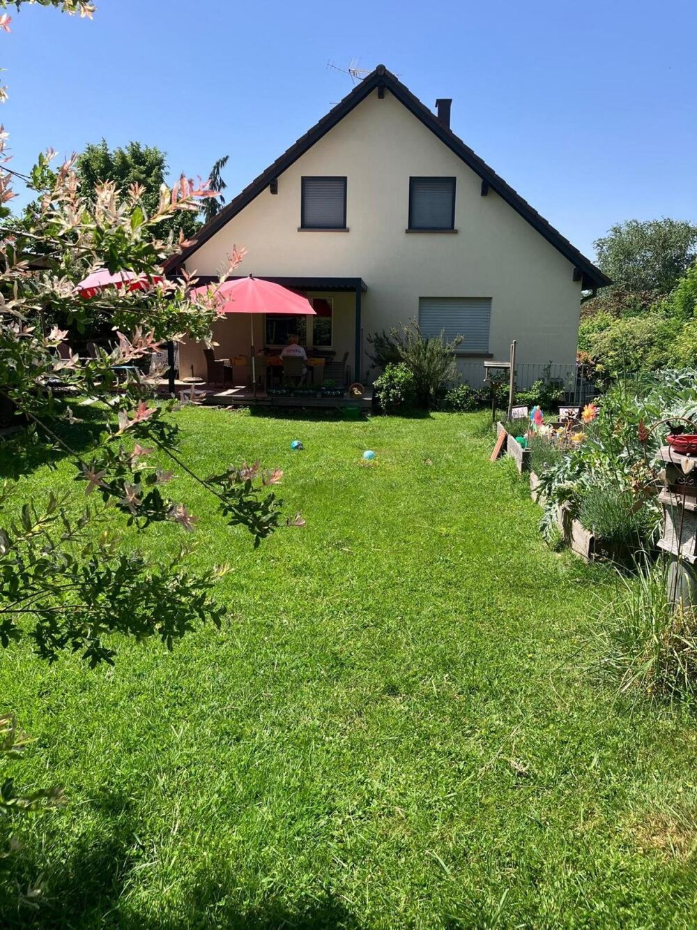 Maison de caractère avec grand parc et dépendance