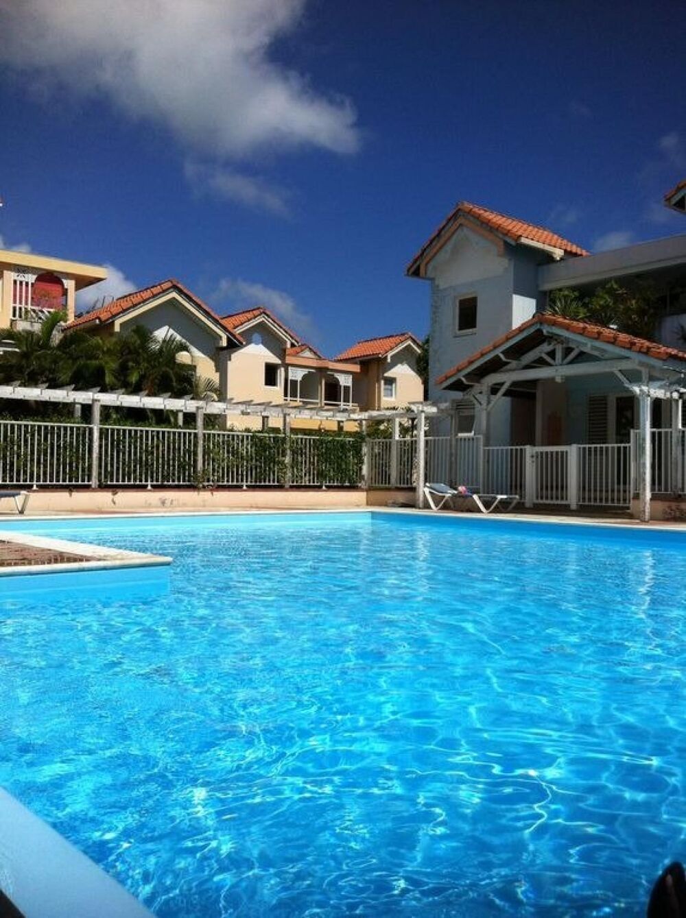 Vente Appartement Sainte Anne – 2 chambres, résidence avec piscine Sainte-anne