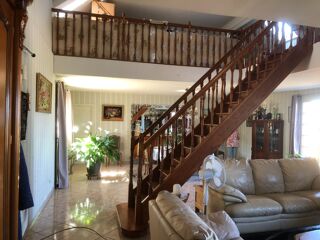  Maison � vendre 6 pi�ces 204 m�