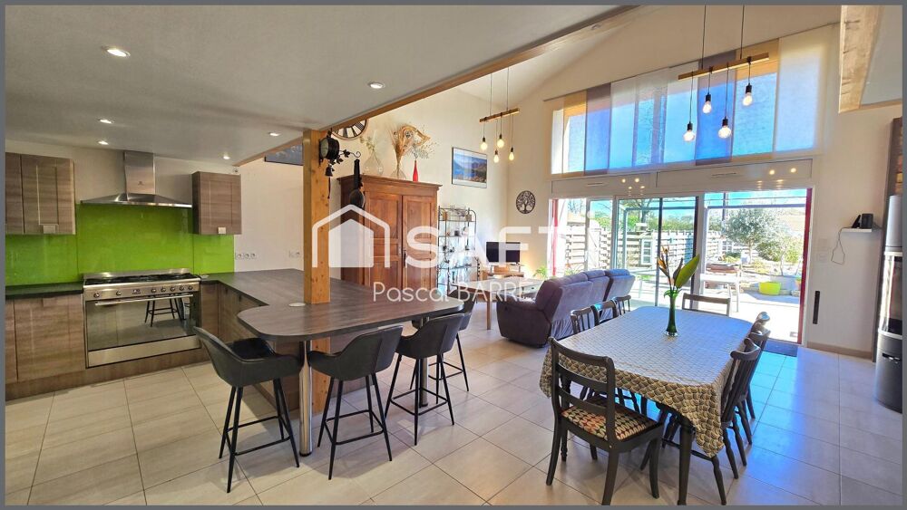 Propriété rénovée avec studio et maison à rénover