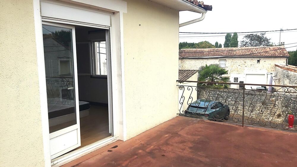 Maison d'habitation secteur calme de Dirac