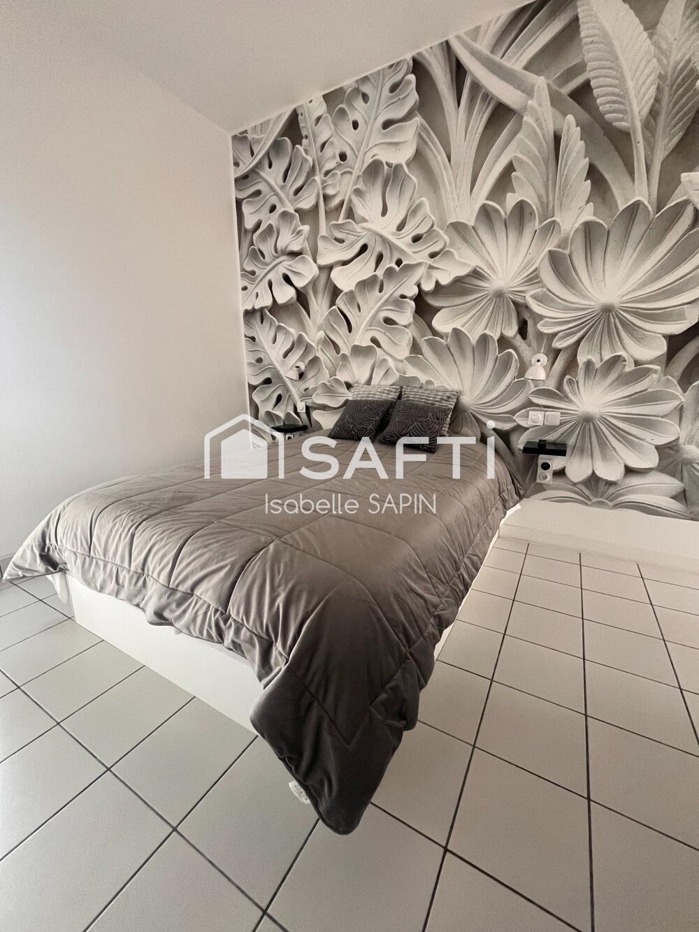 � vendre  Maison Neuville-de-Poitou (86170)