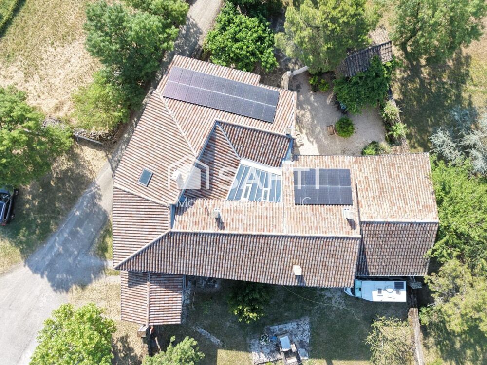 Vente Maison Mas 272 m2, jardin attenant constructibe, non mitoyen Lablachere