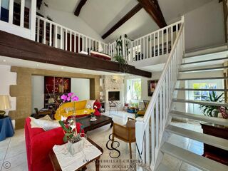  Maison à vendre 15 + pièces 400 m²