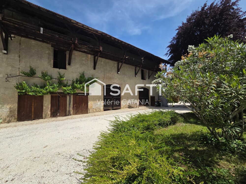 Vente Maison Tullins - Grange à rénover de 165m² au plancher sur parcelle d'environ 900m². Tullins