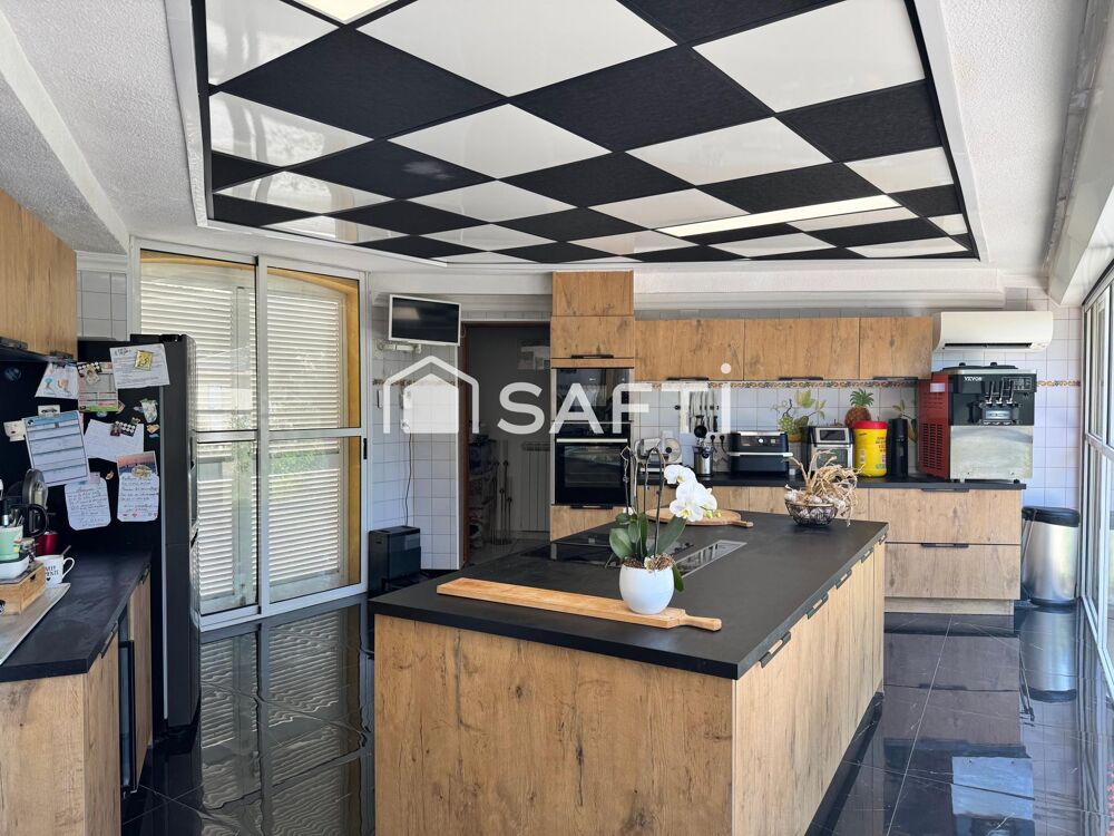 à vendre  Maison Saint-Maximin-la-Sainte-Baume (83470)