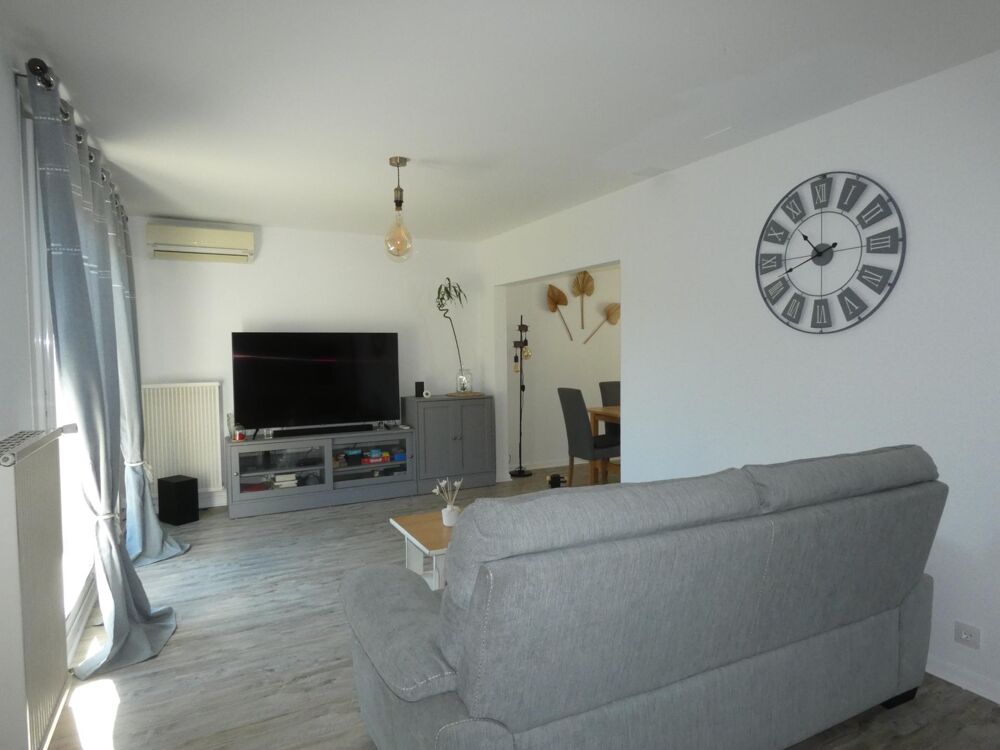 Vente Maison Villa plain pied de 100m² avec piscine, jardin, grand garage, pompe à chaleur et panneaux photovoltaïques Montazels