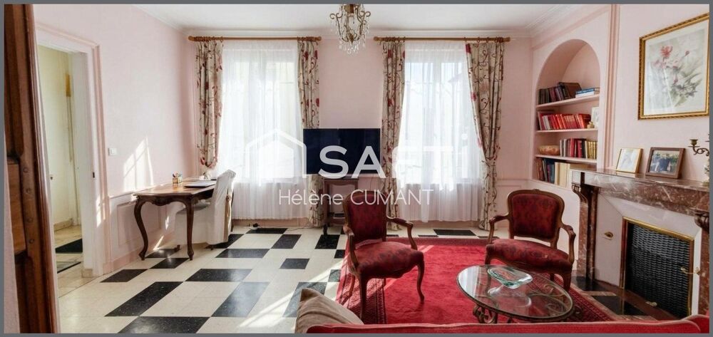 Vente Maison Elégante et intemporelle maison bourgeoise avec jardin et garage, à deux pas du centre-ville. Lisieux