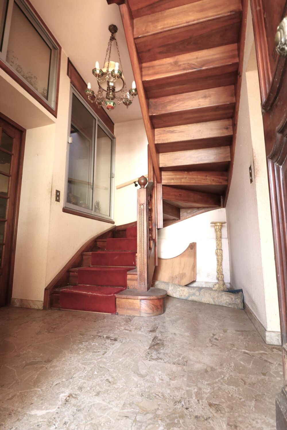 Sénas, maison 215m² sur terrain de 1450m²