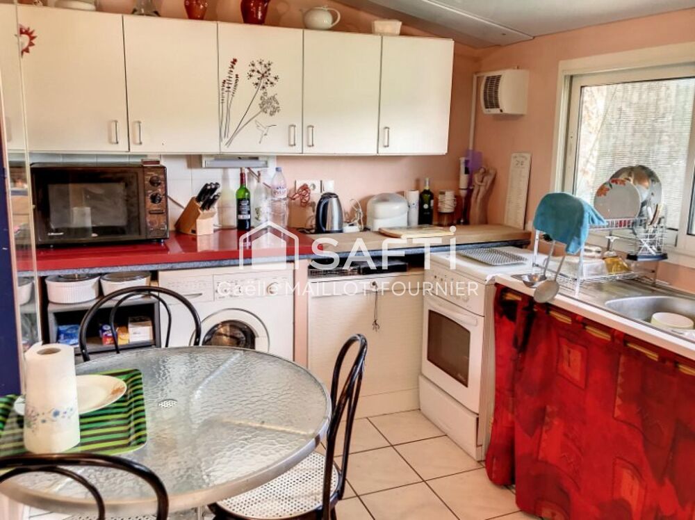 Appartement avec vue sur les montagnes.
