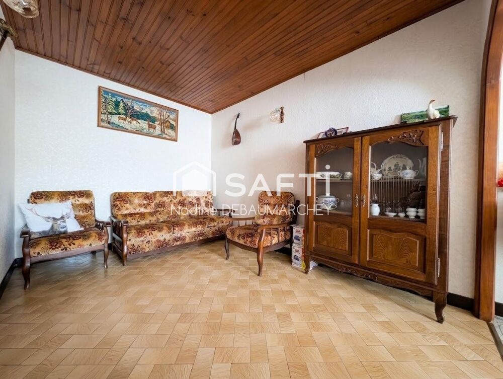 Vente Maison Corps de ferme de plain-pied avec vue, 3 ch., terrain 3800 m² à Ozolles Ozolles