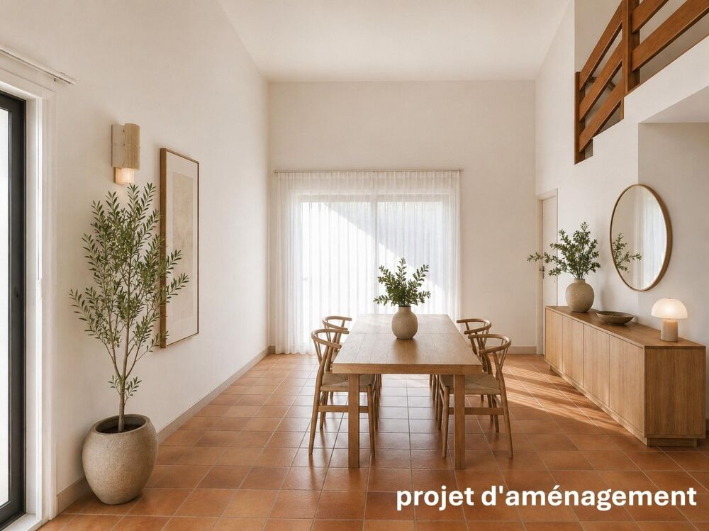 Maison très fonctionnelle sur une parcelle verdoyante dans un quartier calme.