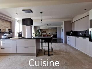  Maison � vendre 10 pi�ces 325 m�