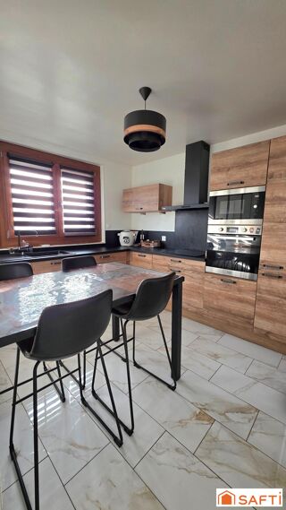 Vente Maison Pavillon habitable de PLAIN PIED élevé sur sous sol avec garage et dépendance T2, DPE C. Itancourt