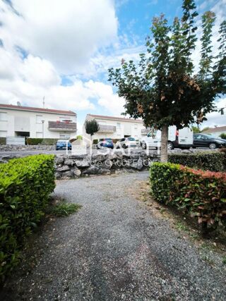  Appartement à louer 2 pièces 40 m²