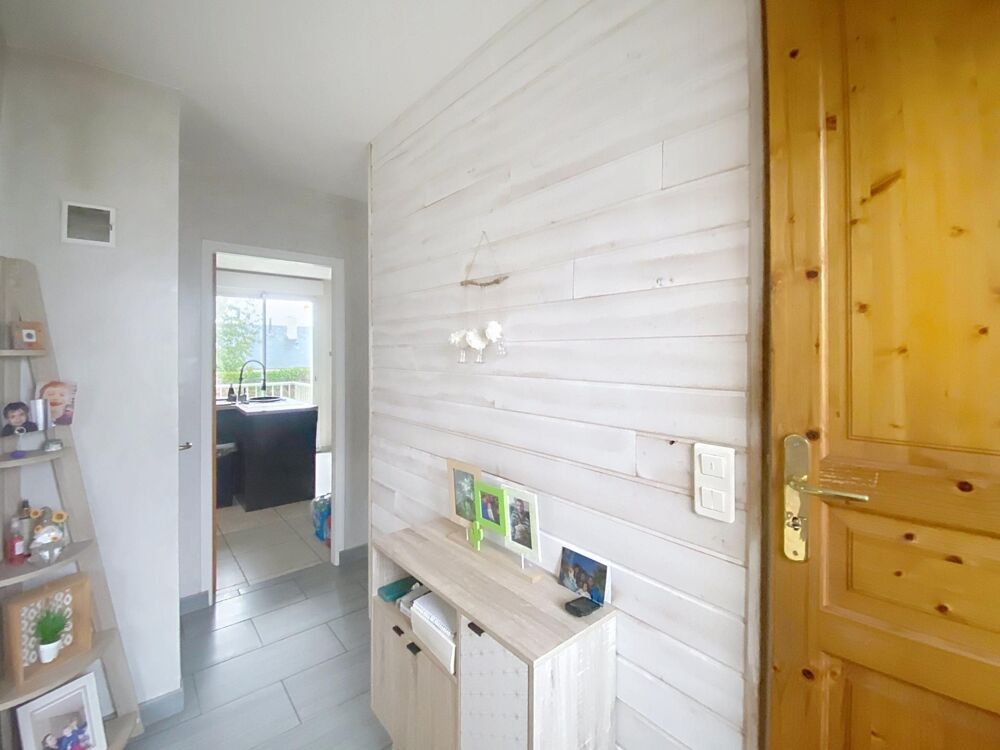 Vente Maison Maison 111 m², 5 chs, sous sol, terrain 465 m², Messei Messei