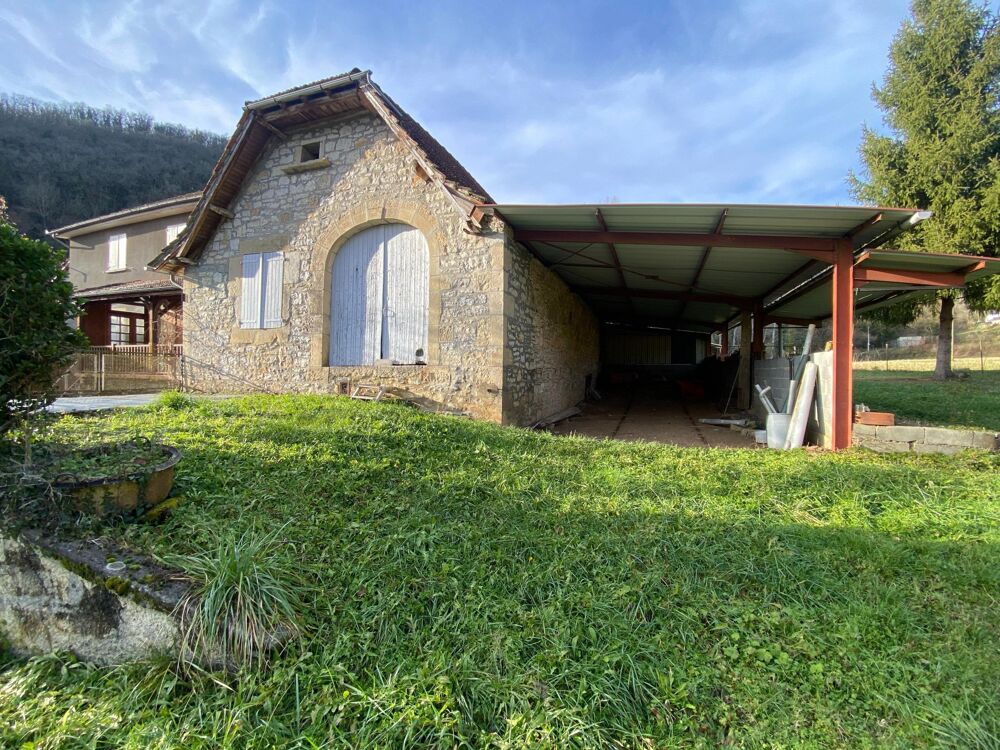 Vente Maison Voie verte offrant un fort potentiel pour le développement de nombreux projets touristiques, artisanaux ou agricoles. Larroque-toirac