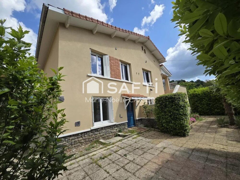 Vente Maison Maison lumineuse et pleine de potentiel, idéalement située. Lamastre