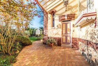  Maison  vendre 12 pices 315 m