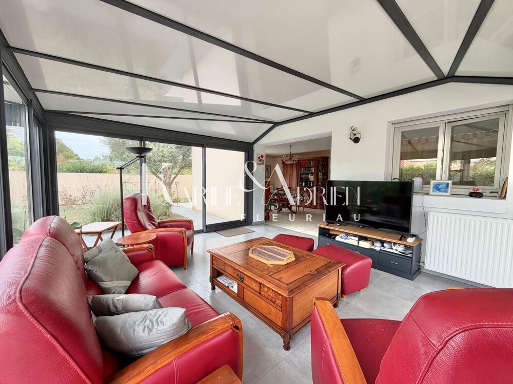 Vente Maison Maison de plain-pied 3 chambres, garage et jardin clos Fontenay-le-comte