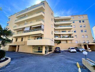  Parking / Garage à vendre 13 m²