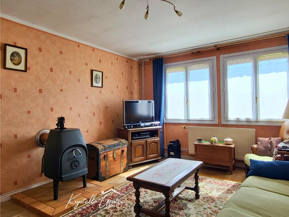 Vente Maison Maison 170 m² utiles, terrain arboré, dépendances Dole
