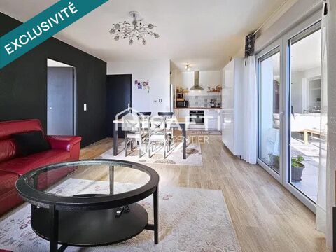   Appartement T4 avec une spacieuse loggia et une place de parking privative Appartement - 4 pi�ce(s) - 75 m�
