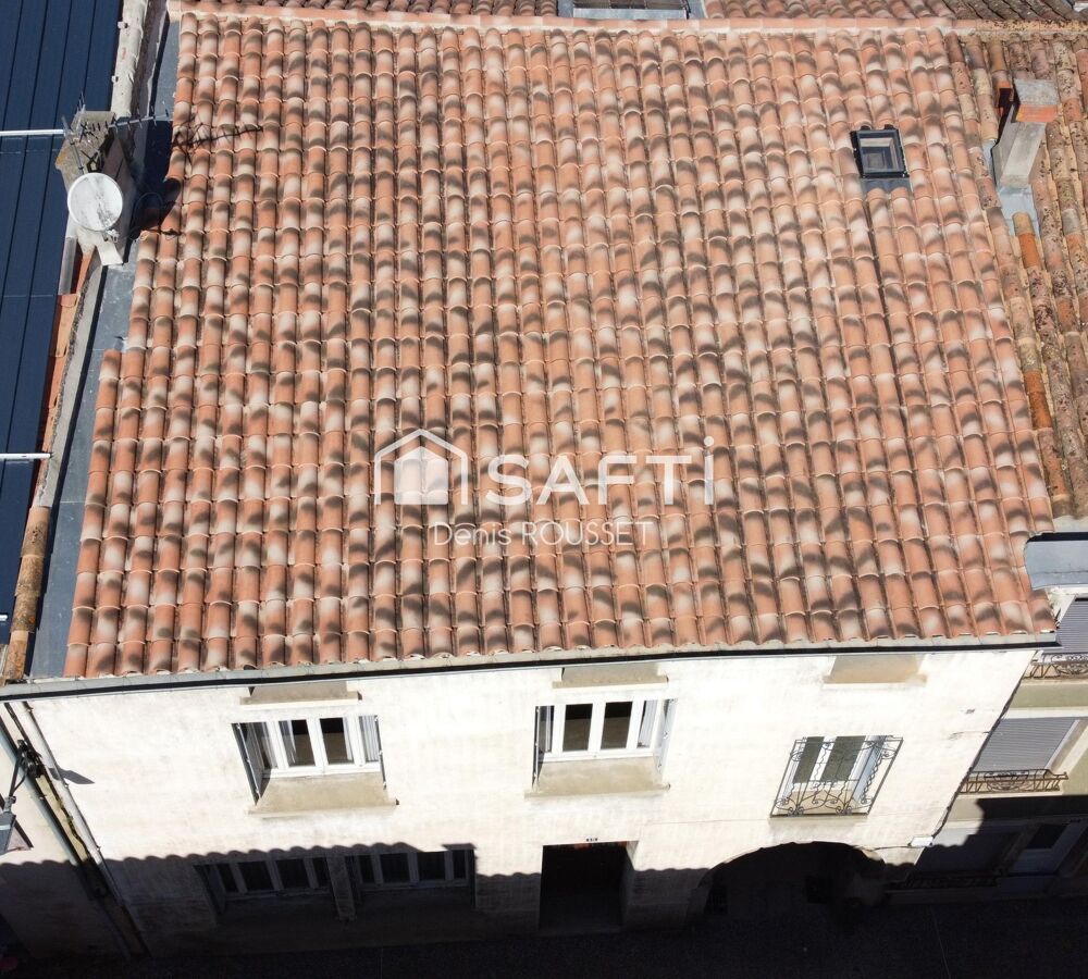 Vente Maison Maison de 187m², 4 chambres 3 salles de bain, avec cour de 20m² Esperaza