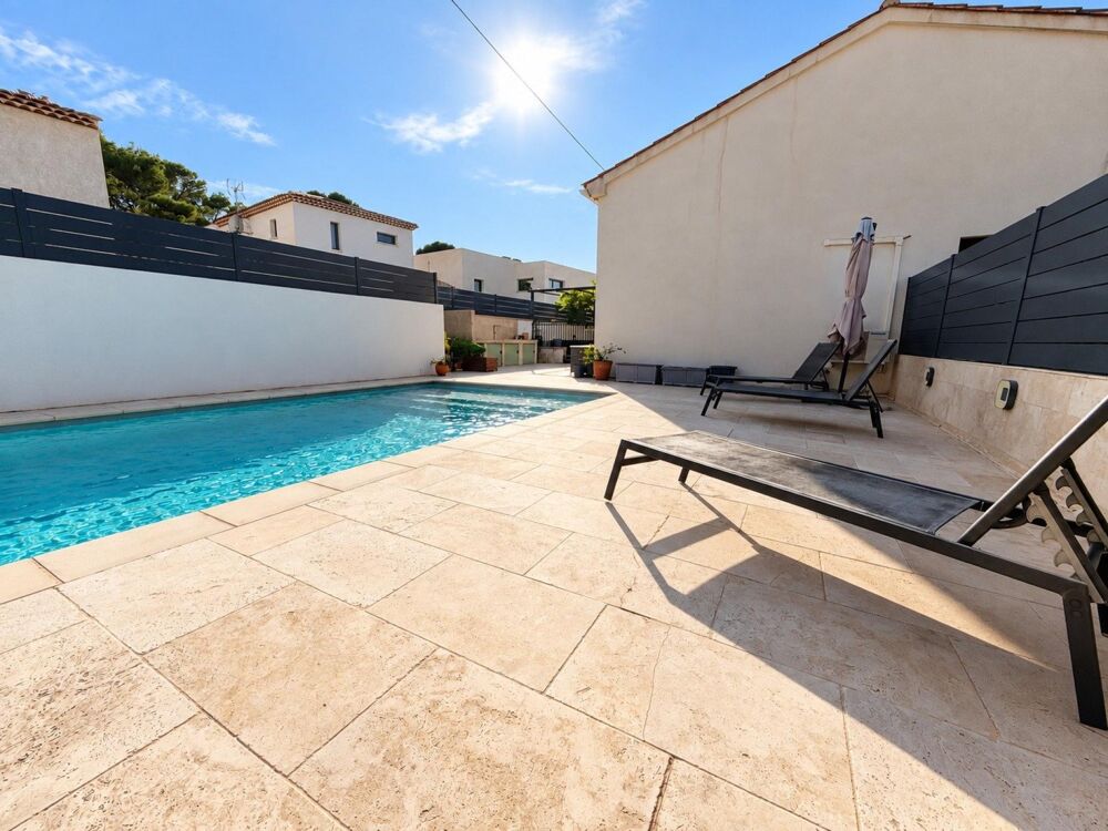 Vente Maison Maison familiale 141 m2 avec piscine, spa et garage - Martigues Jonquières Martigues