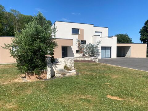   Maison 228 m², 5 chambres, terrain de 4120 m², 10 min de Flers Maison - 8 pièce(s) - 228 m²