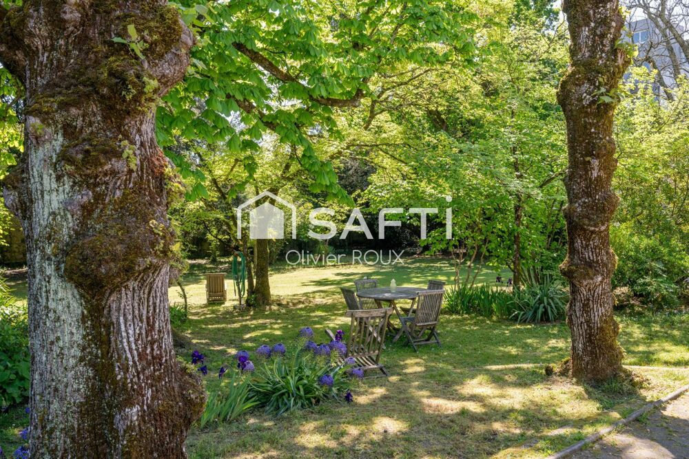 Maison de Maître 230 m² avec parc de 2500 m², plain pied, charme...