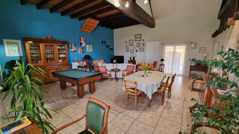 Maison Longère 235 m² Abrest rive gauche 5 mn de Vichy avec vie de plain pied
