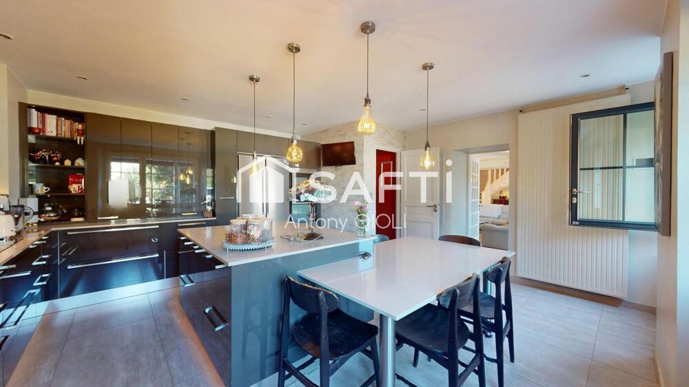 Maison ancienne F4 de 182m2 résidence secondaire / familiale !