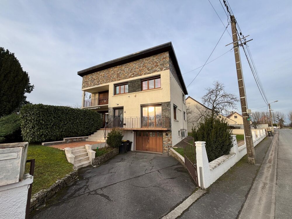 Maison 8 pièces 186 m² · à Attigny · 186 m² · 209 000 €