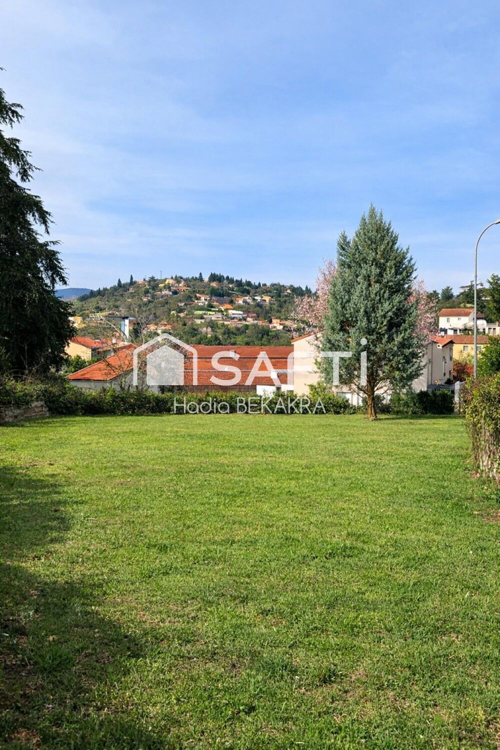 Vente Terrain Terrain constructible 530 m² – Rive-de-Gier centre– 110 000 € Rive-de-gier