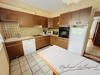  Maison � vendre 10 pi�ces 190 m� Saint-julien-les-rosiers